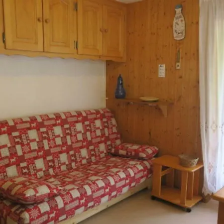 - 4 Pers, 19 M2, 1/0 Châtel